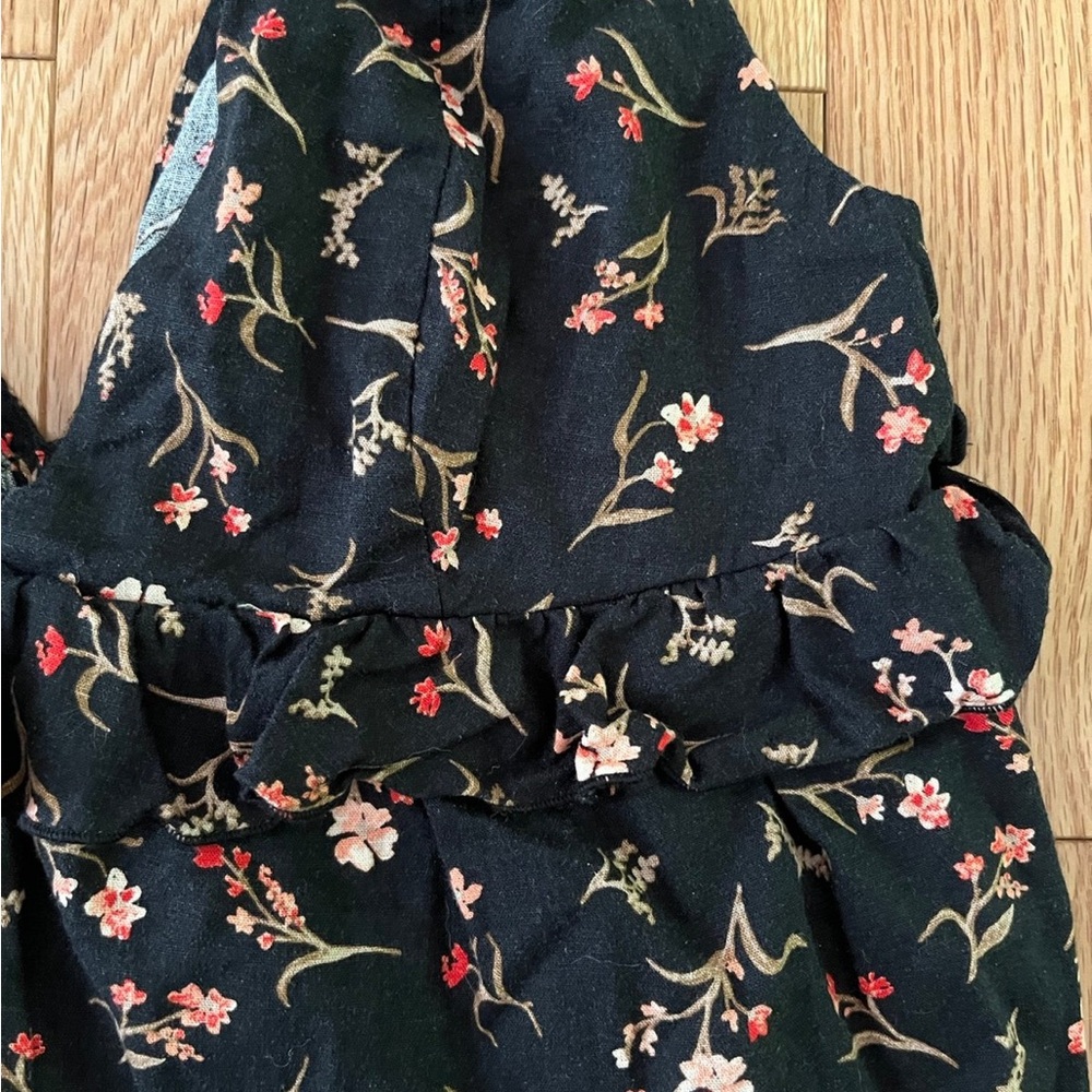 Urban Outfitters Black Floral Print Sleeveless Ruffled Top - Picture 5 of 7